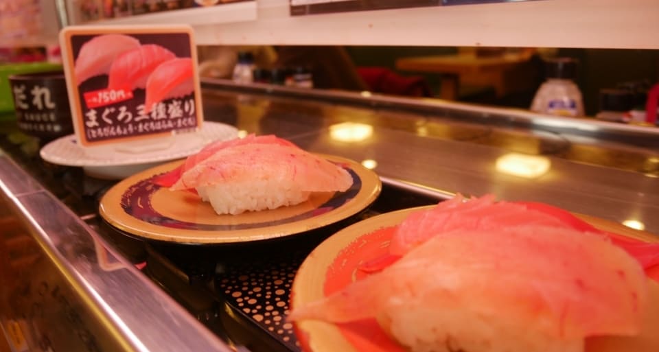 conveyor belt sushi