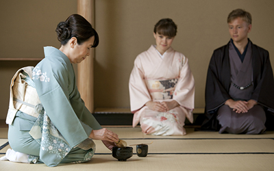kimono tea ceremony