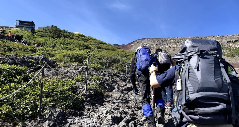 climbing mt fuji